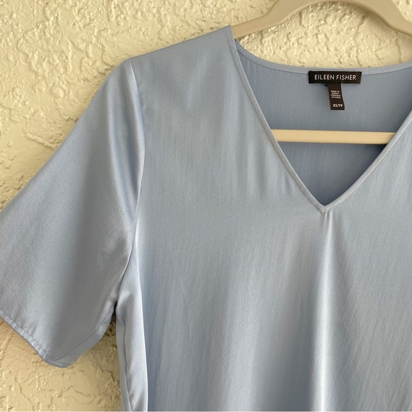 Eileen Fisher blue silk short sleeve v-neck blouse top side slits XS - Picture 3 of 9